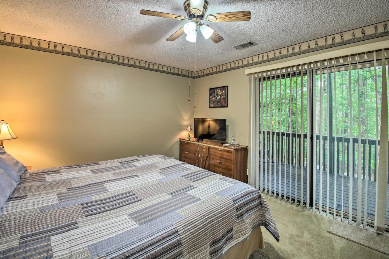 Hot Springs Village Retreat With Deck 3 Mi To Golf! מראה חיצוני תמונה